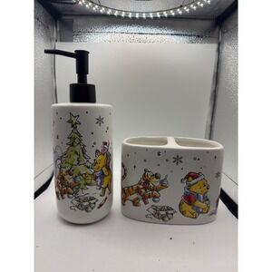 Disney Winnie The Pooh Bathroom Holiday Vanity Set Of 2